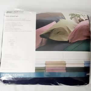 JCPenney Home Collection 230C Black Twin Sheet Set